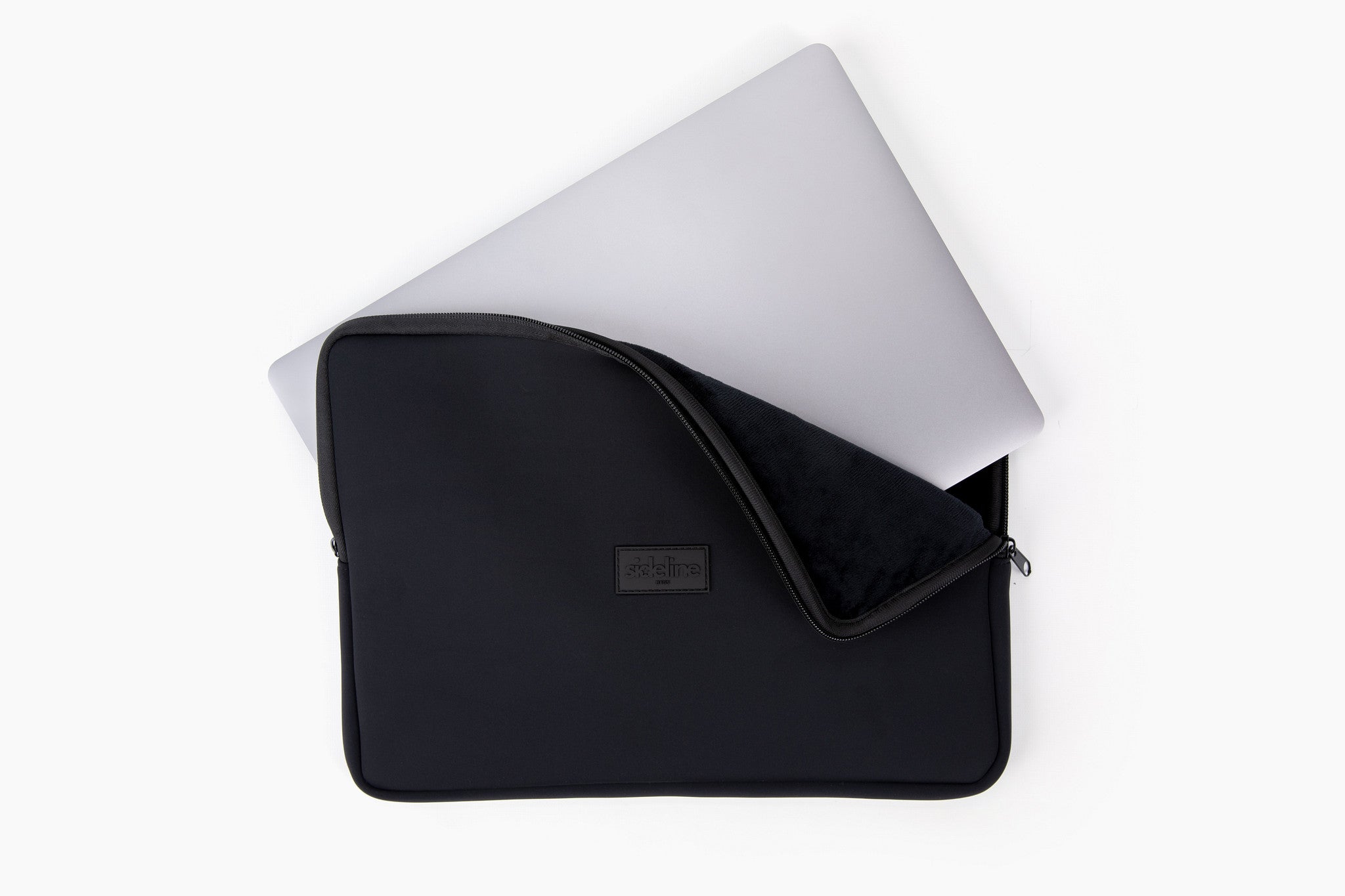 The Sleeve - 15"